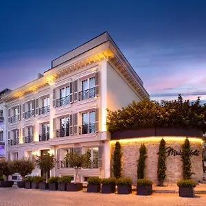 Motto By Mula Hotel
