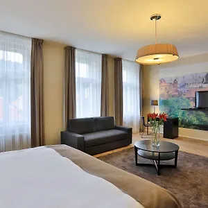 https://residence-james-house.praguehotelsweb.com
